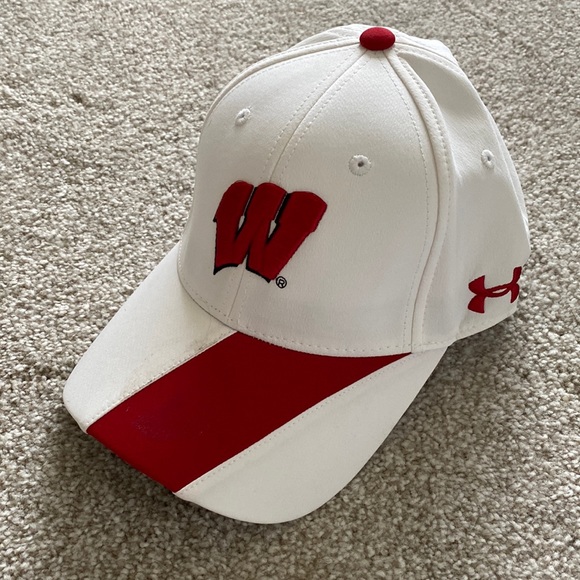 Under Armour Other - Under Armour Wisconsin Badgers Hat